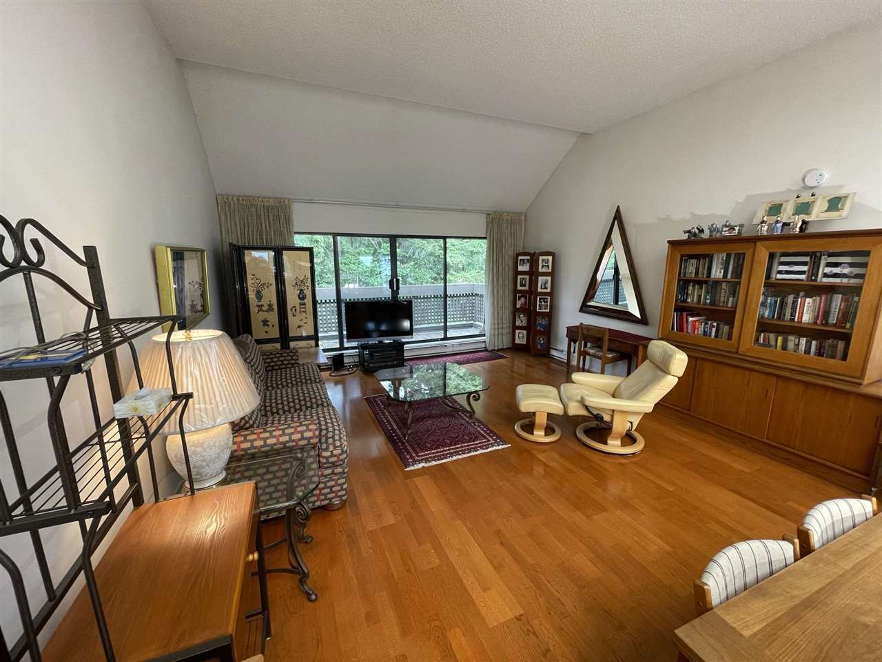 409-333 Wethersfield Drive, Vancouver, BC, V5X 4M9