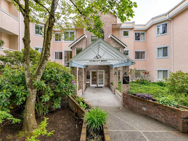 203-5565 Barker Avenue, Burnaby, BC, V5H 2N8