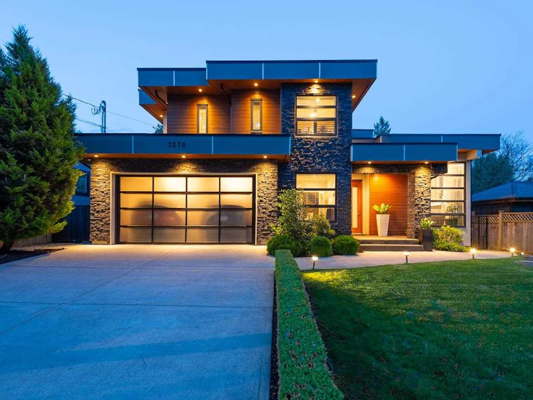 3270 Allan Road, North Vancouver, BC, V7J 3C5