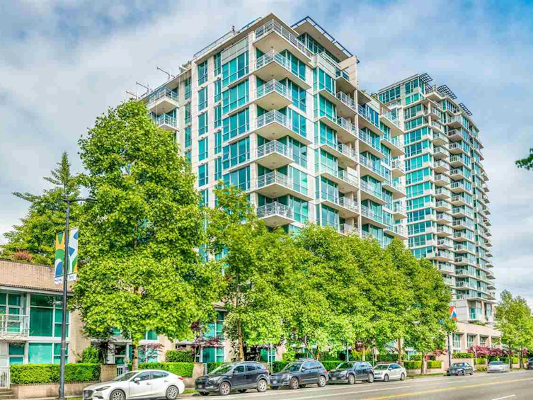 704-168 E Esplanade Street, North Vancouver, BC, V7L 4X8