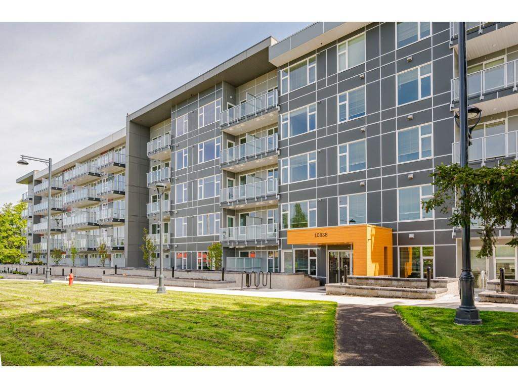 422-10838 Whalley Boulevard, Surrey, BC, V3R 0G8