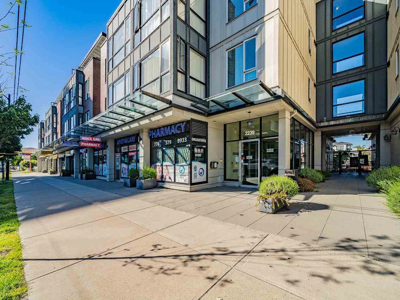 206 - 2239 Kingsway Street, Vancouver BC V5N 0E5