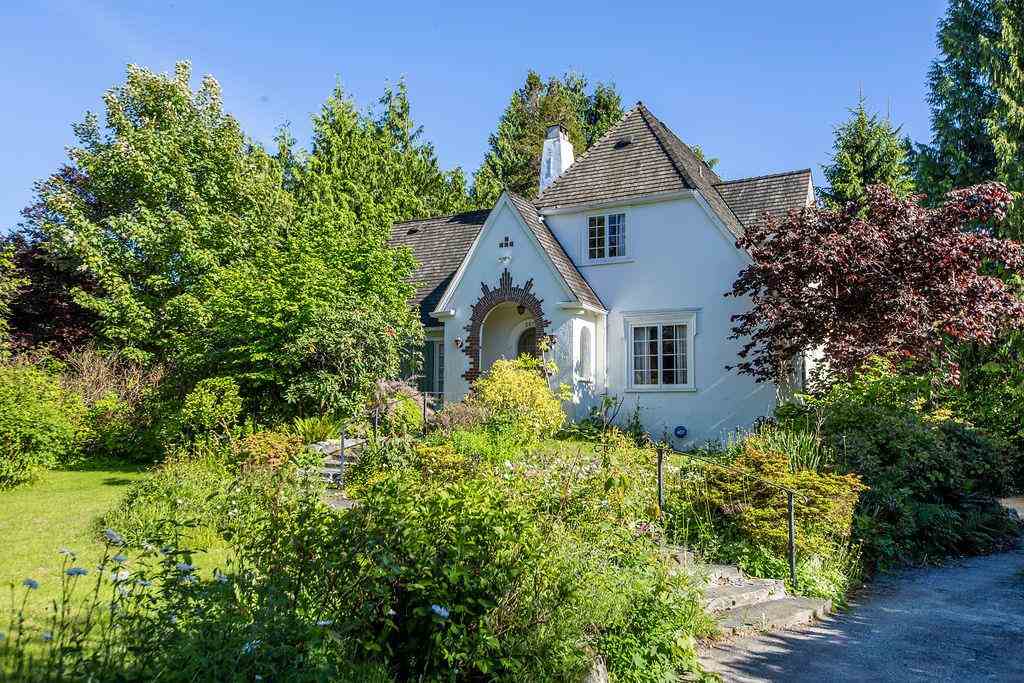 5612 Mcmaster Road, Vancouver, BC, V6T 1J8