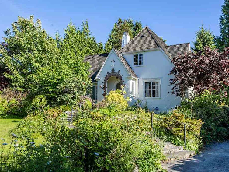 5612 Mcmaster Road, Vancouver, BC, V6T 1J8