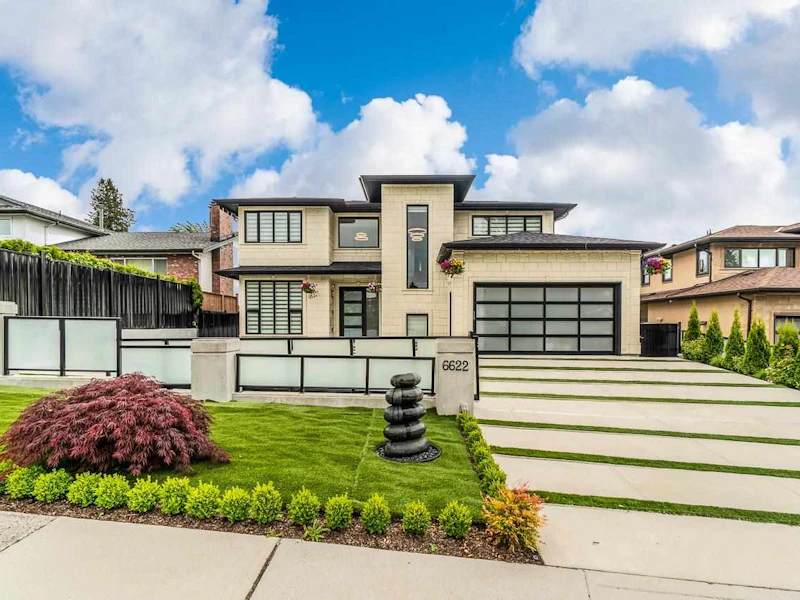 6622 Parkdale Drive, Burnaby BC V5B 2X5