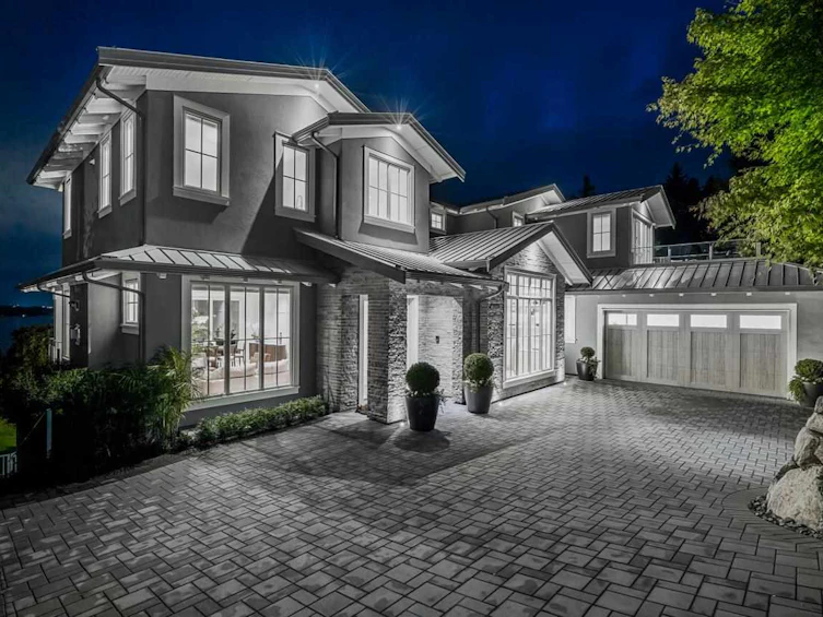 3326 Westmount Road, West Vancouver, BC, V7V 3G6