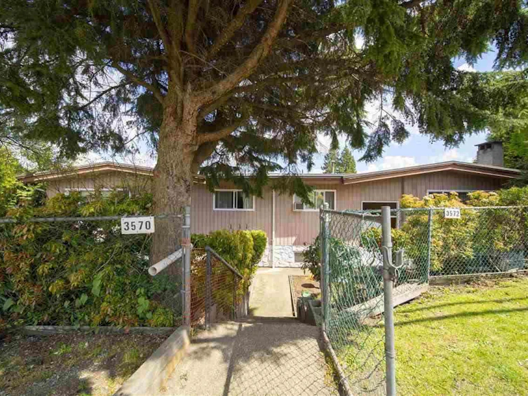 3570-3572 Douglas Road, Burnaby, BC, V5G 3P3