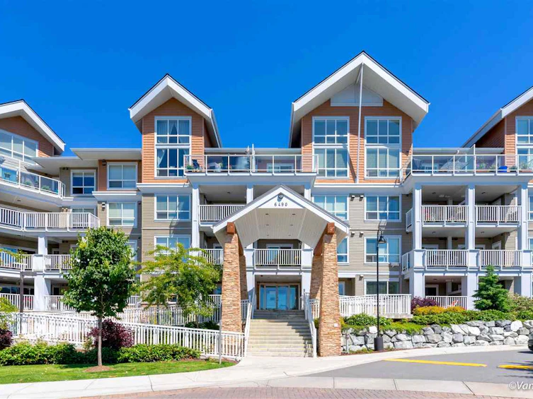 101-6490 194 Street, Surrey, BC, V4N 6J9