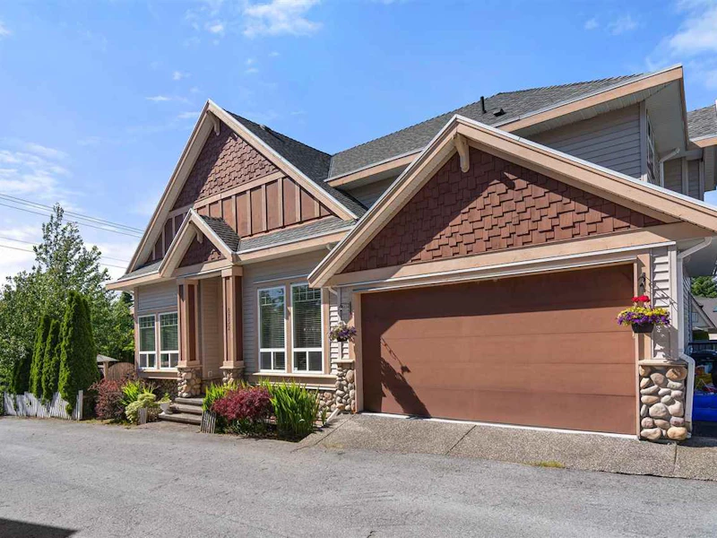 8752 208th Street, Langley BC V1M 2Y3