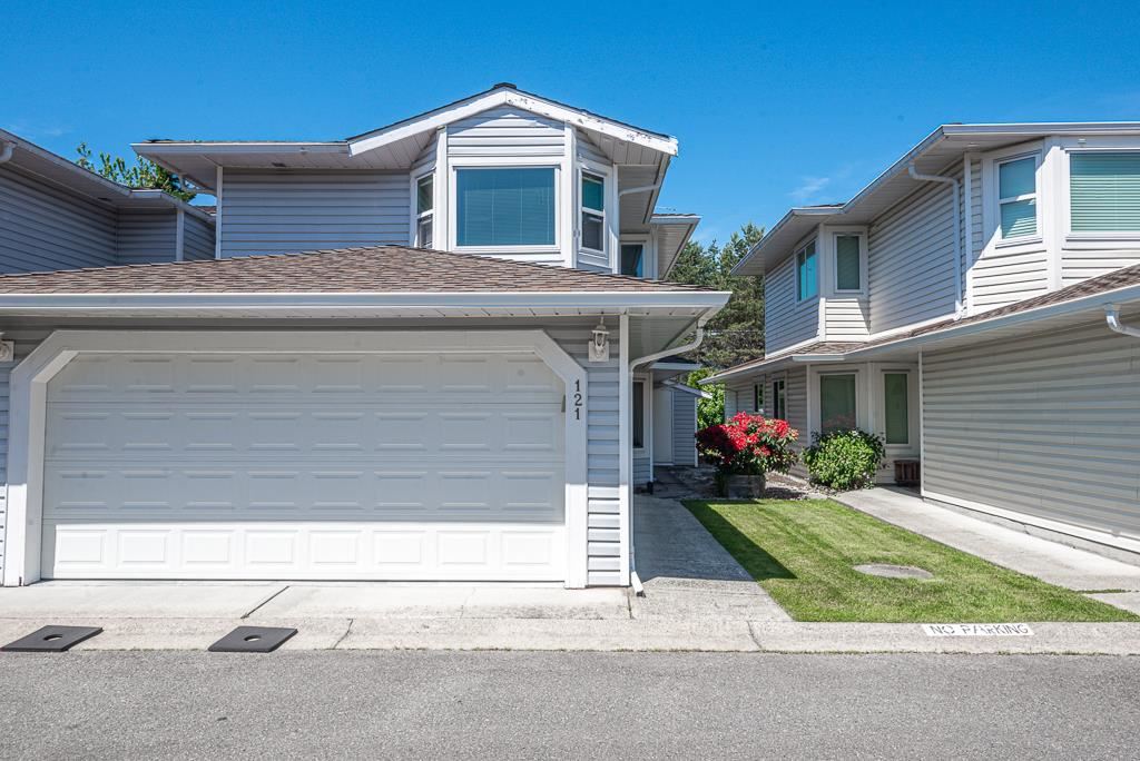 121-9177 154 Street, Surrey, BC, V3R 9G8