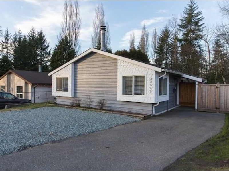 32545 George Ferguson Way, Abbotsford BC V2T 4C8