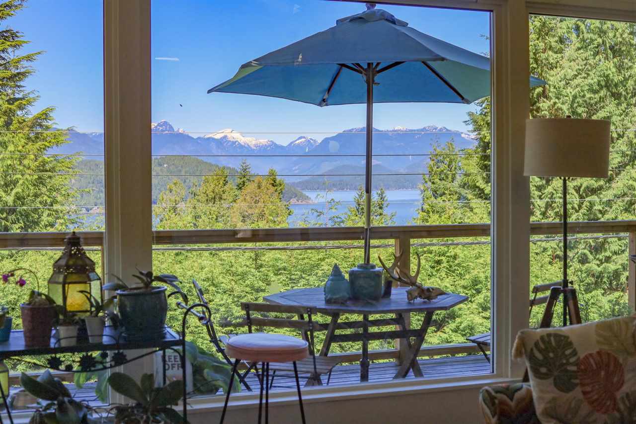 879 Windjammer Road, Bowen Island, BC, V0N 1G2