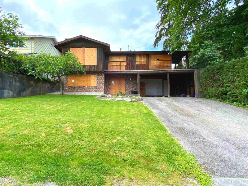 1028 Ogden Street, Coquitlam BC V3C 3P3