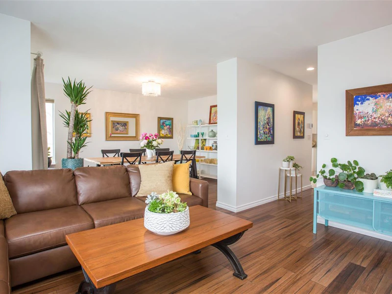 3 - 900 Tobruck Avenue, North Vancouver BC V7P 1V8