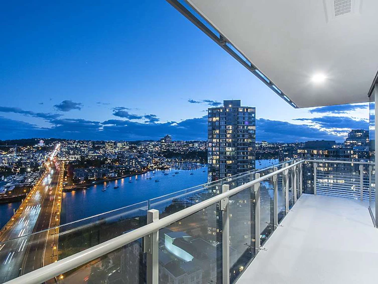 2418-89 Nelson Street, Vancouver, BC, V6Z 0E7
