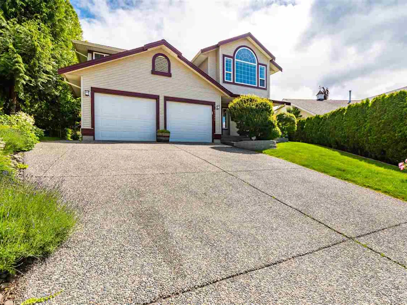 46688 Grove Avenue, Chilliwack BC V2R 3Y9