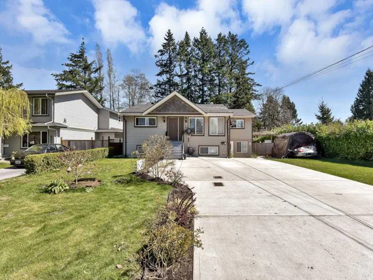 10878 142a Street, Surrey, BC, V3R 3L5