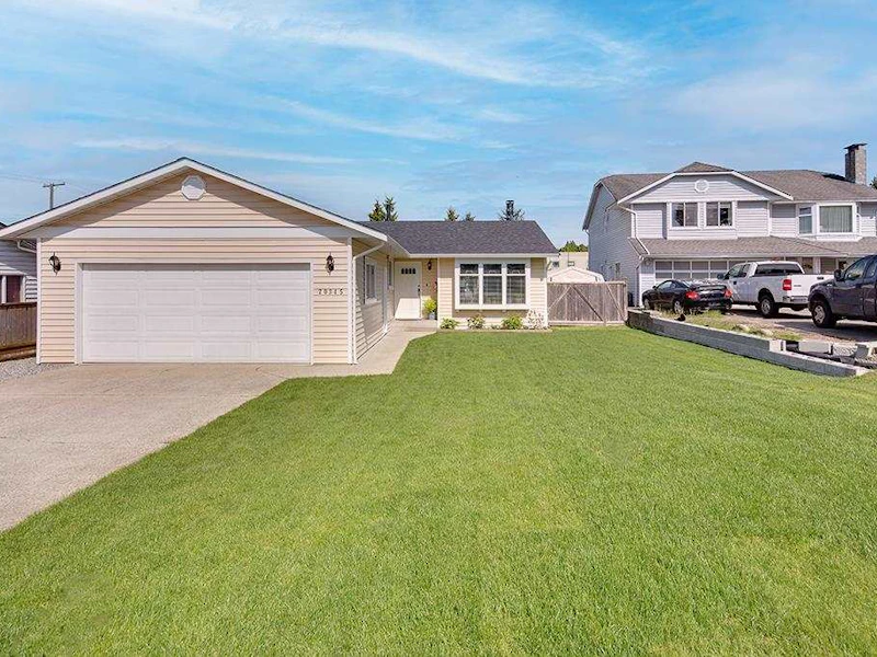 20345 115th Avenue, Maple Ridge BC V2X 9H5