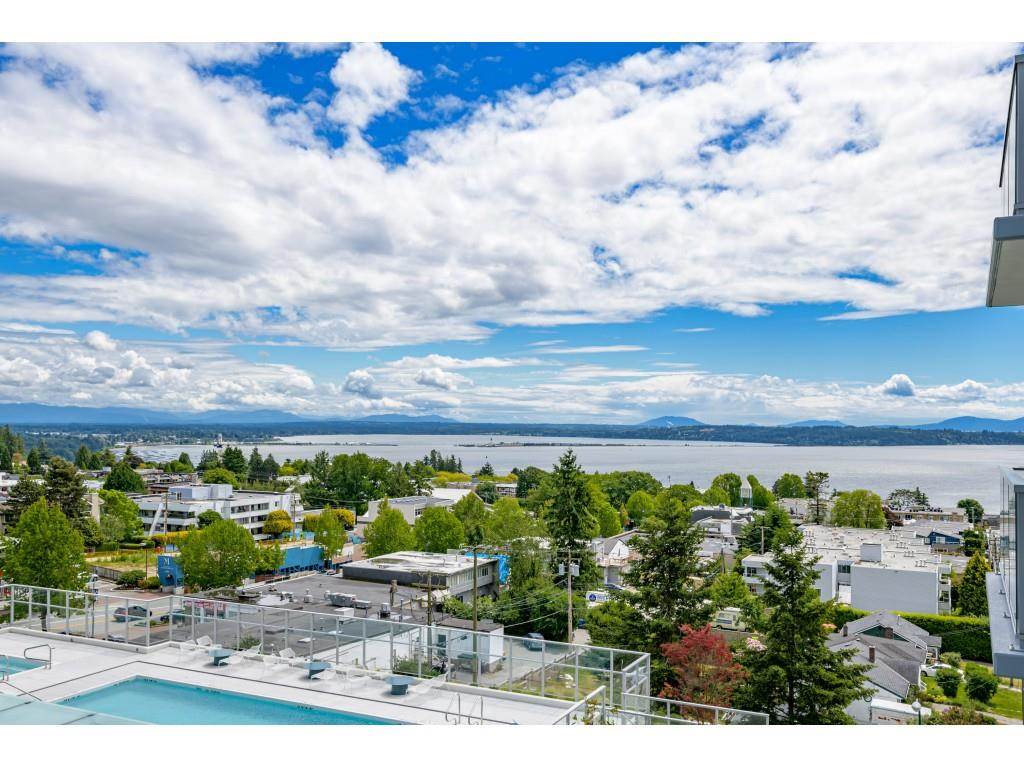 705-15165 Thrift Avenue, Surrey, BC, V4B 0C1