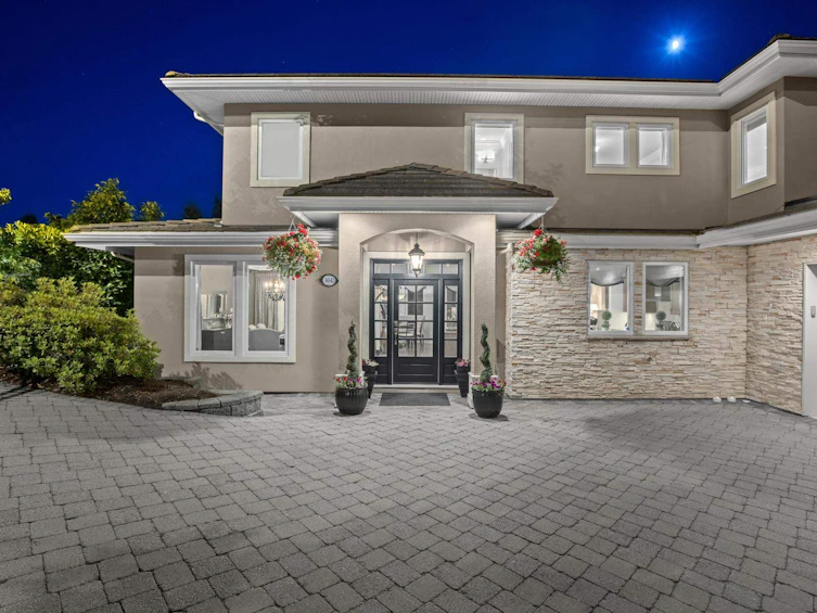 14342 Sunset Drive, Surrey, BC, V4B 2V5