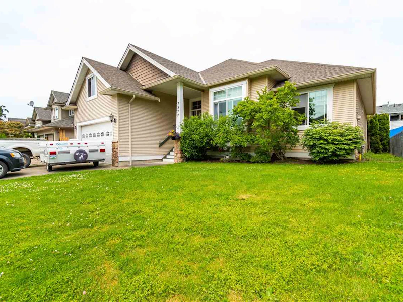7377 Elm Road, Agassiz BC V0M 1A2