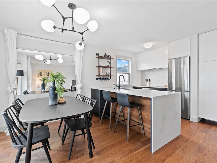 403-985 W 10th Avenue, Vancouver, BC, V5Z 1L9