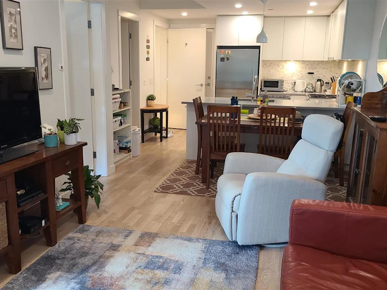 202-188 E 32nd Avenue, Vancouver, BC, V5V 2Y2