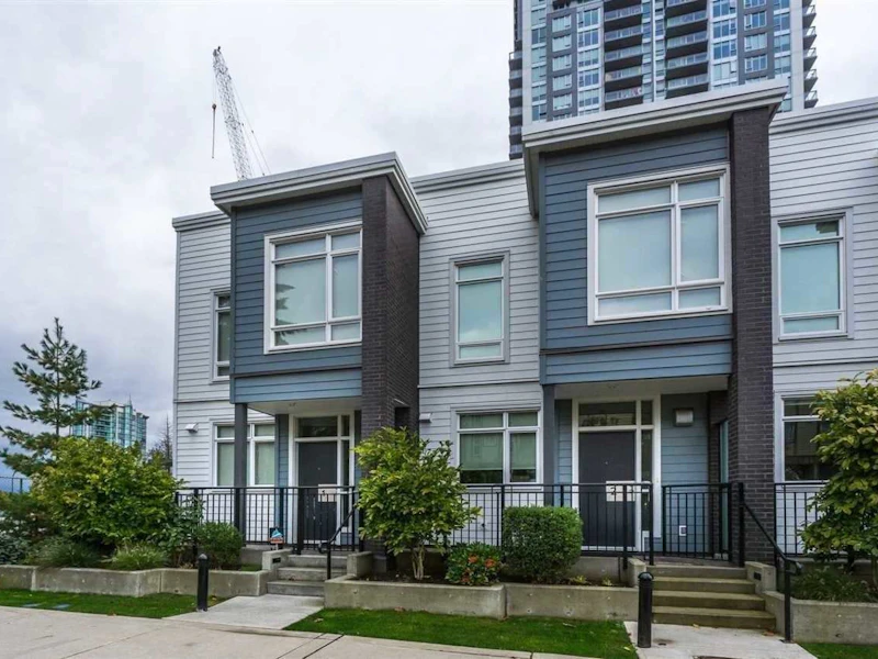 TH2 - 10290 133rd Street, Surrey BC V3T 3Z1