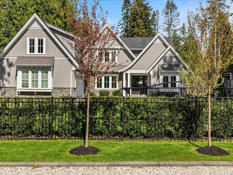12489 22 Avenue, Surrey, BC, V4A 2B6