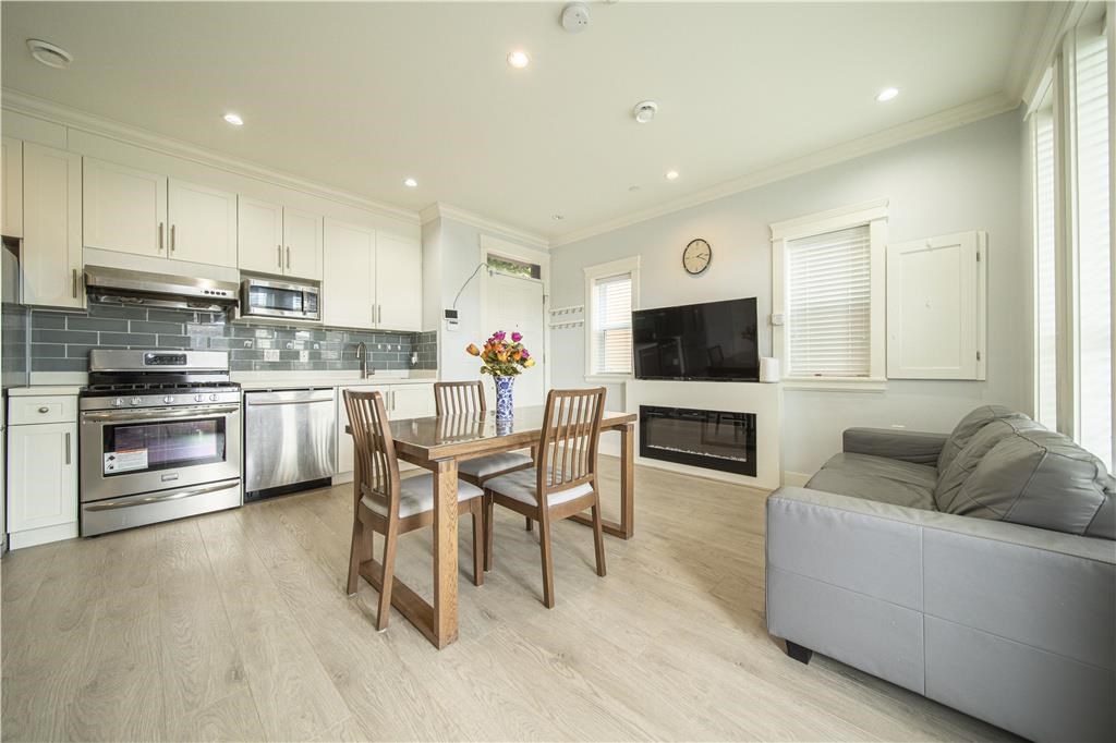 2216 Mannering Avenue, Vancouver, BC, V5N 3C4