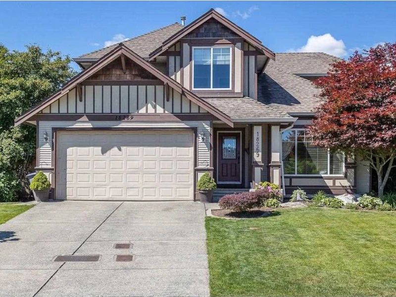 18269 68a Avenue, Surrey BC V3S 9E4
