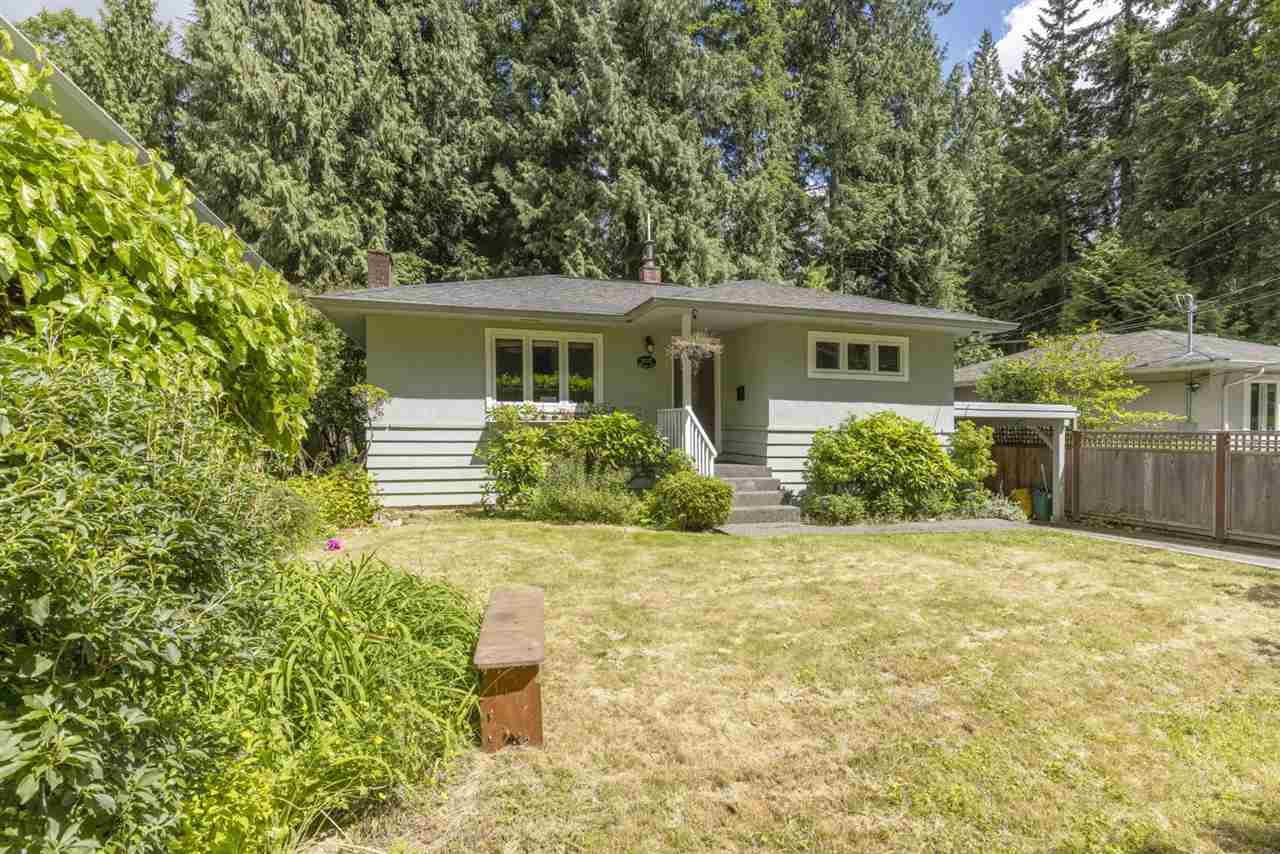 2112 Mackay Avenue, North Vancouver, BC, V7P 2M7