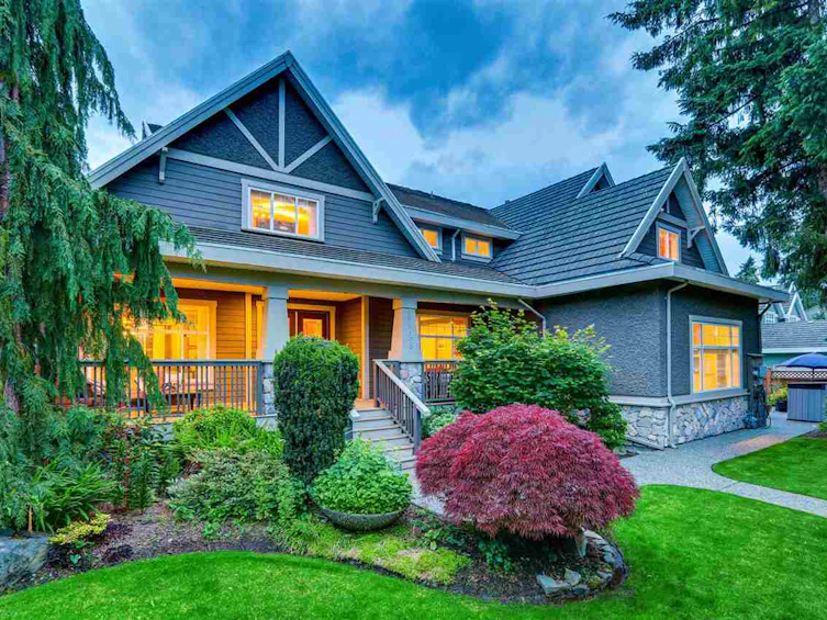 13798 24 Avenue, Surrey, BC, V4A 9W8