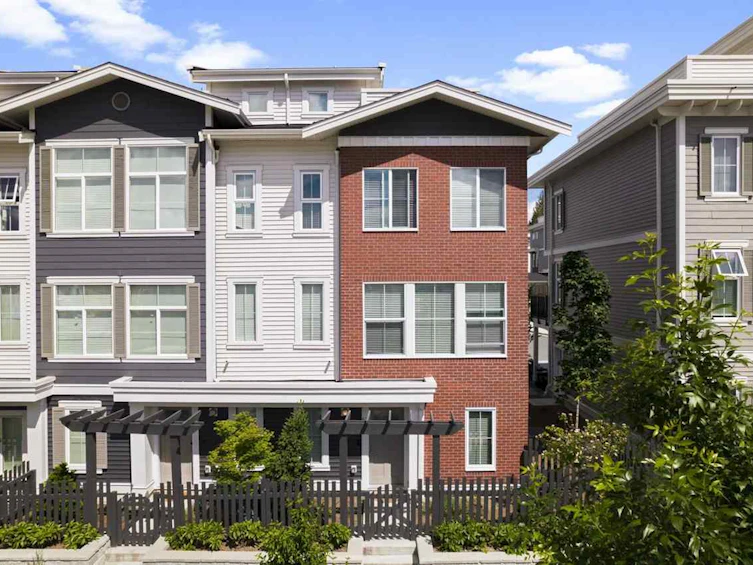 63-8371 202b Street, Langley, BC, V2Y 4K6