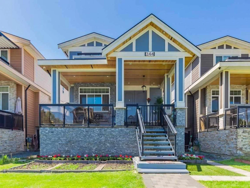 244 Hume Street, New Westminster BC V3M 5N5