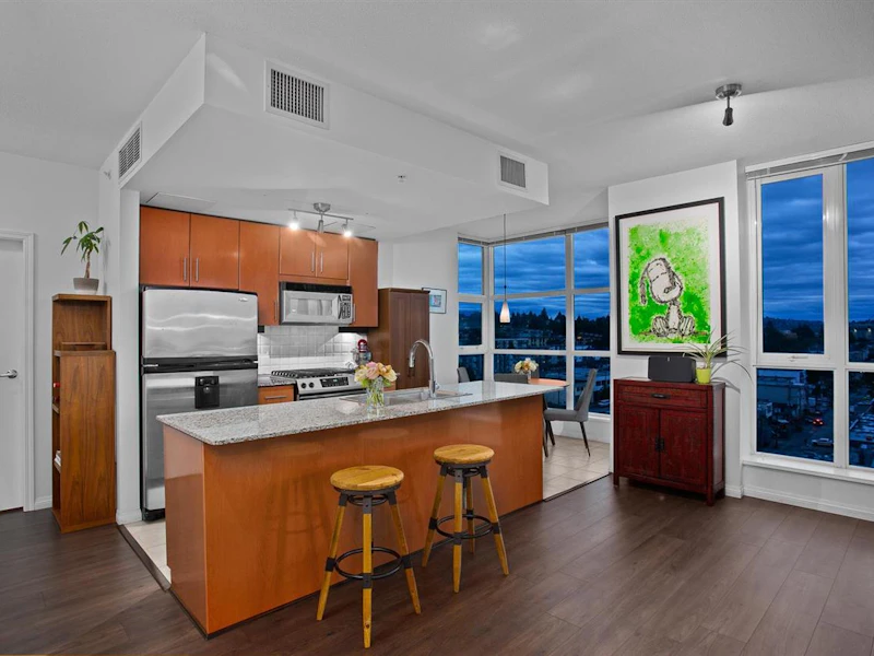 1503 - 188 E Esplanade Street, North Vancouver BC V7L 4Y1
