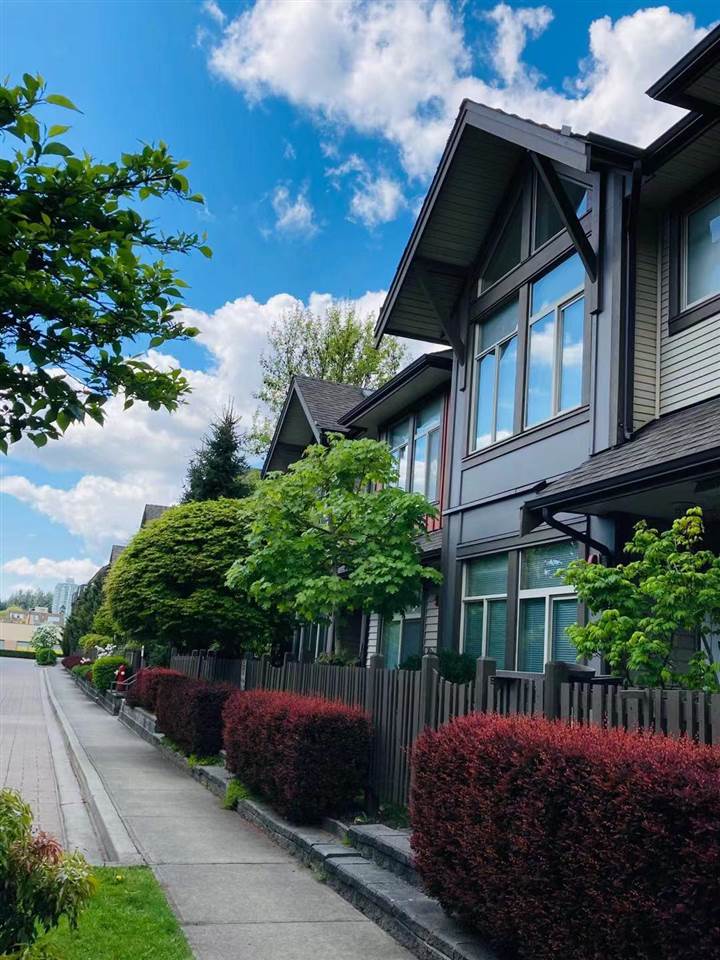 12-10066 153 Street, Surrey, BC, V3R 4M3