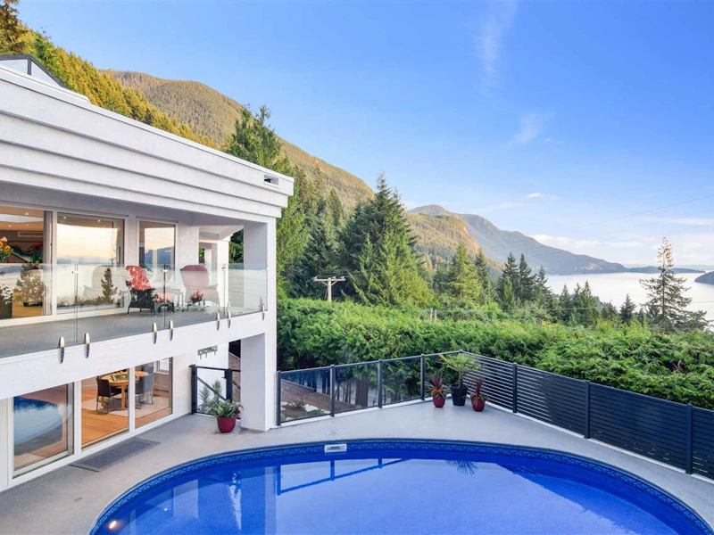 233 Bayview Road, West Vancouver BC V0N 2E0