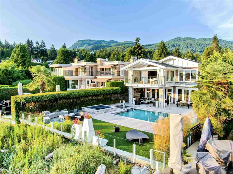4382 Ross Crescent, West Vancouver, BC, V7W 1B2