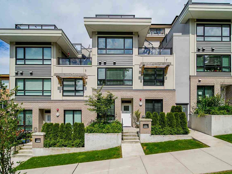 1307 Cariboo Street, New Westminster, BC, V3M 0K5
