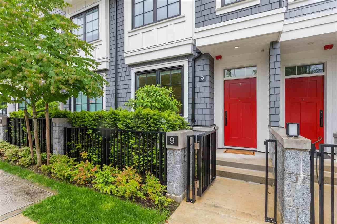 9-1133 Ridgewood Drive, North Vancouver, BC, V7R 0A4