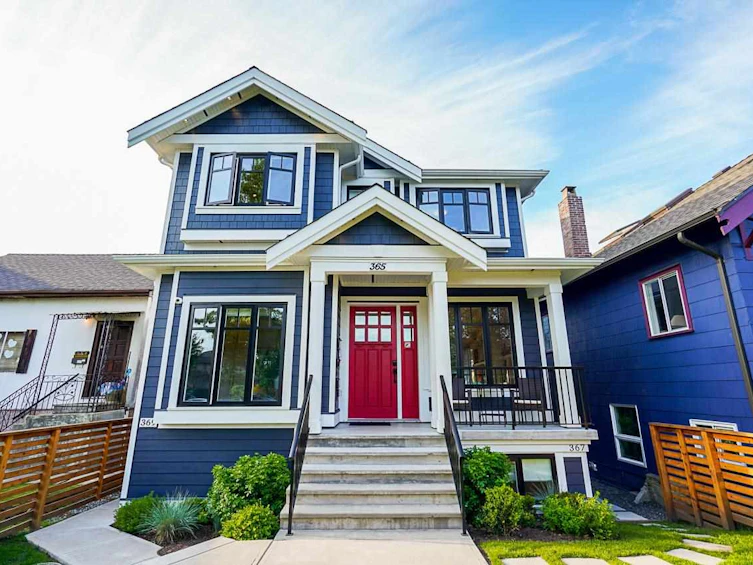 367 369 E 40th Avenue, Vancouver, BC, V5W 1M1