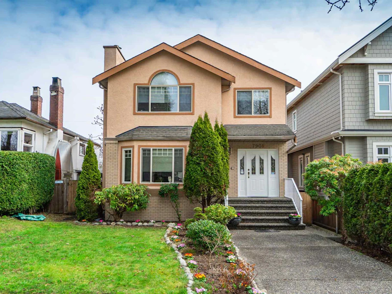 7908 Montcalm Street, Vancouver BC V6P 4P3