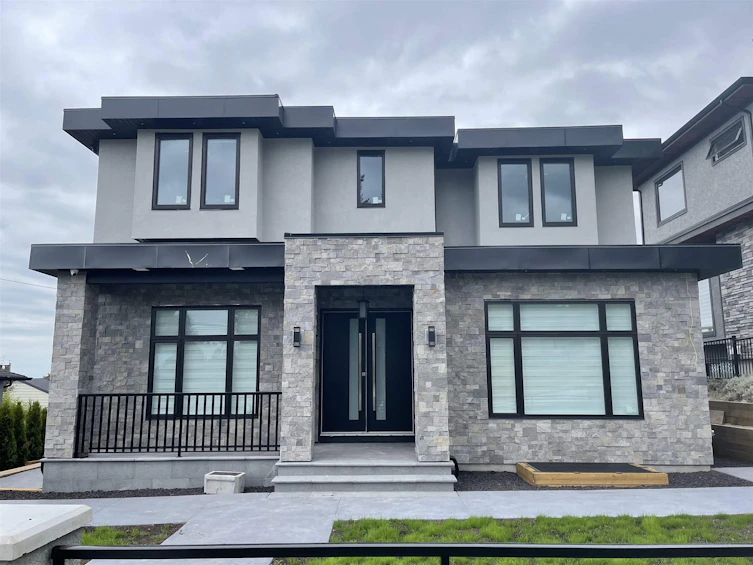 7957 Strathearn Avenue, Burnaby, BC, V5J 3Y4