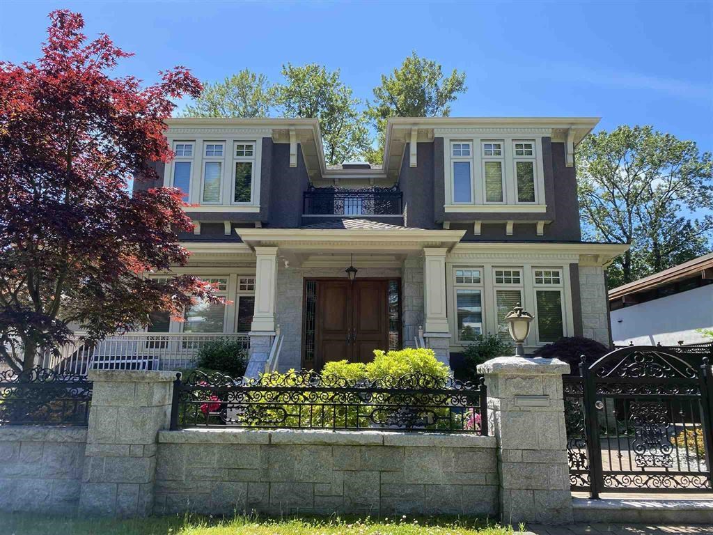 5069 Ash Street, Vancouver, BC, V5Z 3G3