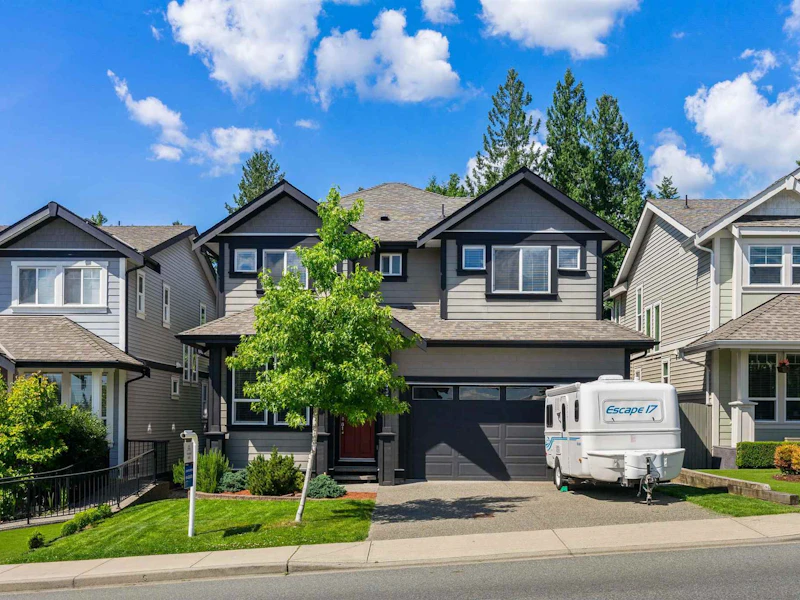 24371 104th Avenue, Maple Ridge BC V2W 0G7