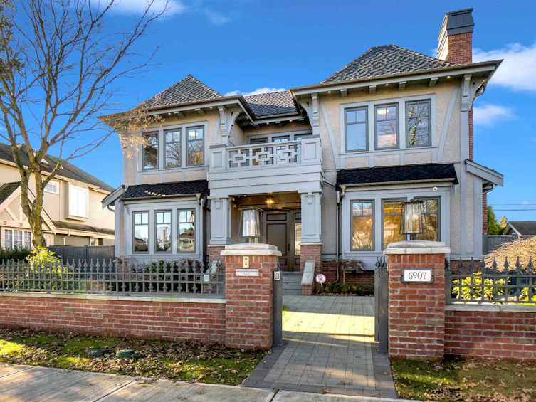 6907 Angus Drive, Vancouver, BC, V6P 5J4