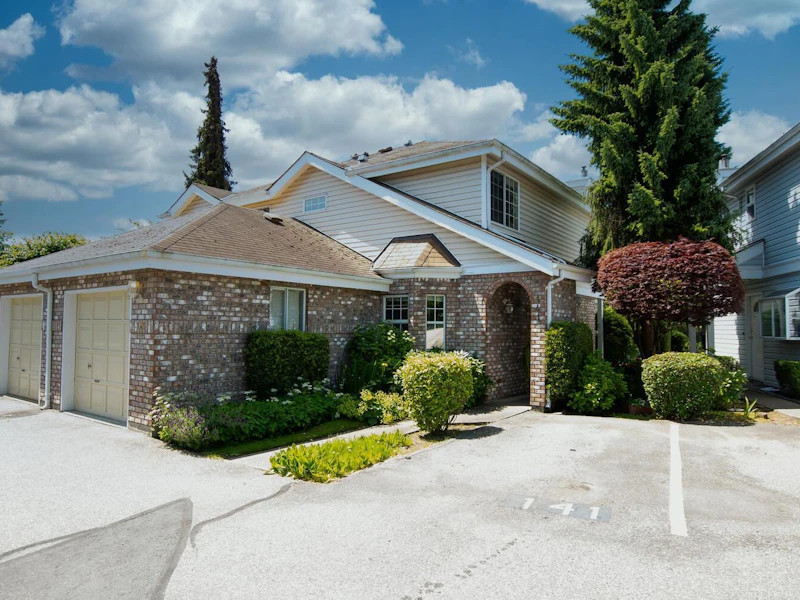 141 - 12233 92nd Avenue, Surrey BC V3V 7S2