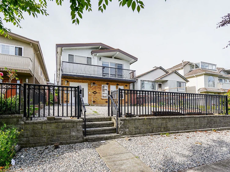 1363 E 61st Avenue, Vancouver, BC, V5X 2C8