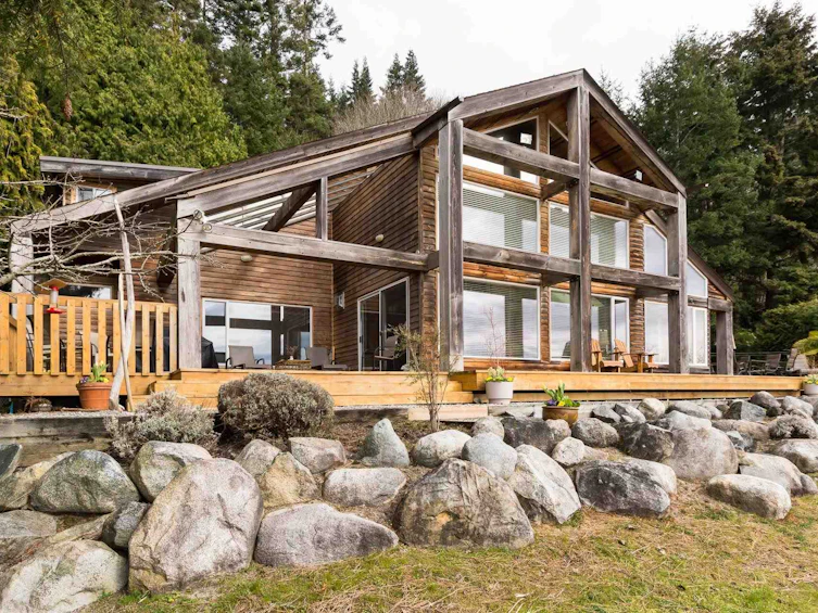 598 Tsawwassen Beach Road, Delta, BC, V4M 4C7
